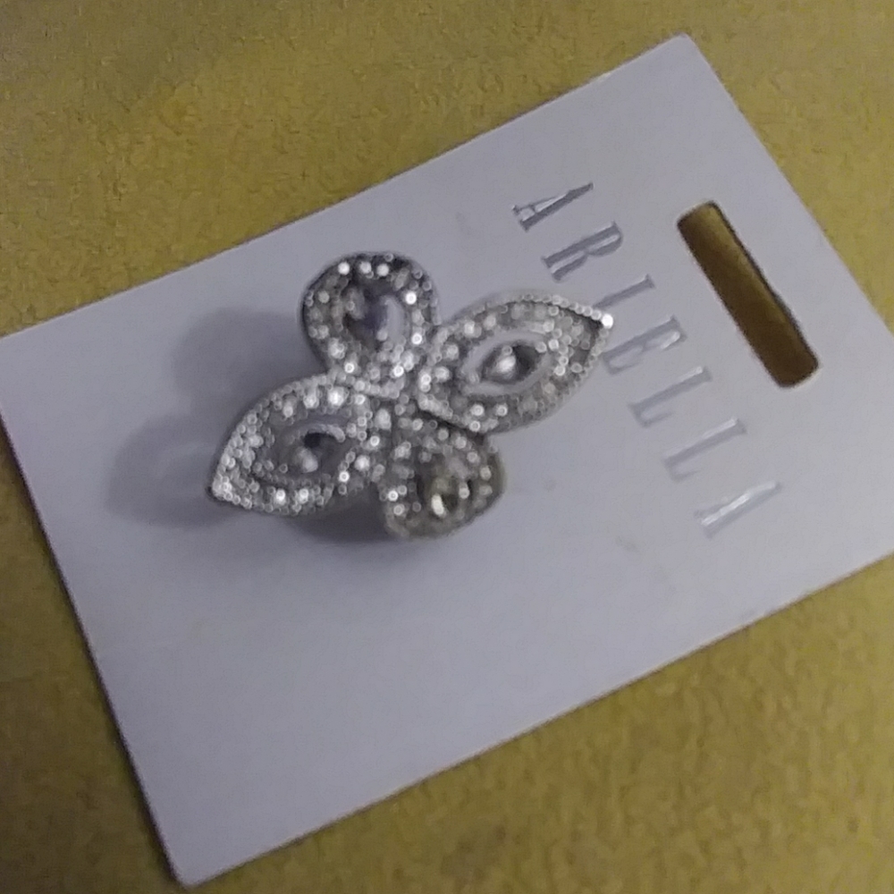 Silvertone Ring - Picture 3 of 5